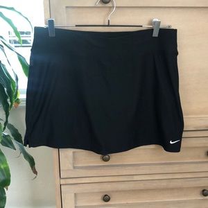 Nike tennis skirt black size Large